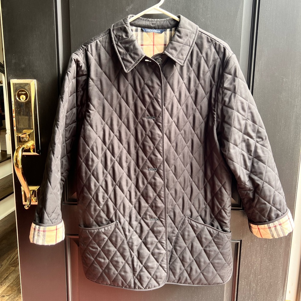 Authentic Burberry black quilted jacket small